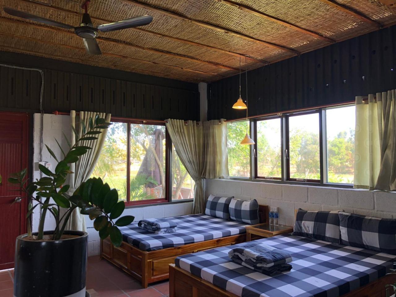 Lagi Farmstay Esterno foto
